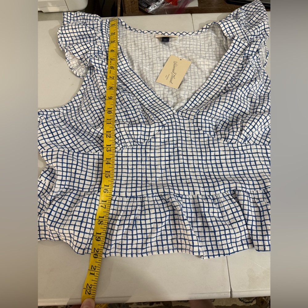 Universal Thread Women’s Blue Gingham Flutter Sleeveless Blouse . Size XXL - Picture 13 of 14